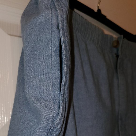 Cabelas Men's Shorts - Picture 4 of 5